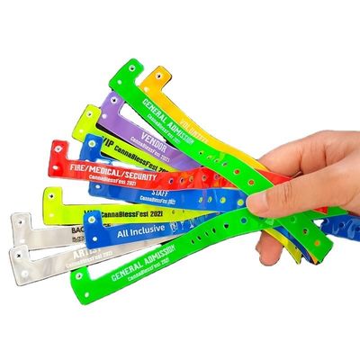 Waterproof RFID Assorted Neon Plastic/Vinyl Wristband Custom Bracelet for Festivals