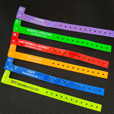 Waterproof RFID Assorted Neon Plastic/Vinyl Wristband Custom Bracelet for Festivals