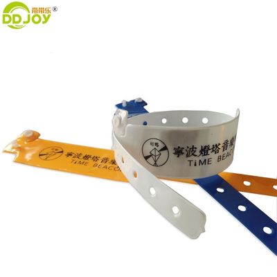 Custom Logo Accepted Plastic Bracelet PVC Wristbands for Men's Music Event