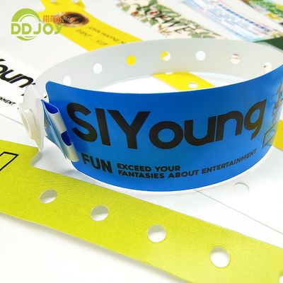 Durable Customized One Time Plastic Vinyl Wristbands for Individual and etc. Buyers