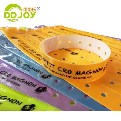 Blue Reflective Wristband Plastic Vinyl Id Wrist Band Printing With Custom Logo Shipping UPS DHL EMS Fedex TNT