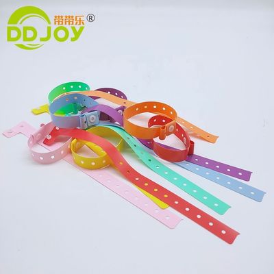 Soft Plastic PVC Sale L Shape Adult Size Wristband for Events Festival Customized Logo