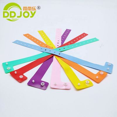 Soft Plastic PVC Sale L Shape Adult Size Wristband for Events Festival Customized Logo