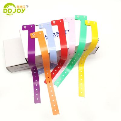 Custom Logo PVC L Shape Adjustable Plastic Bracelet for Event Festival Romantic Style