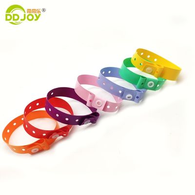 Custom Logo PVC L Shape Adjustable Plastic Bracelet for Event Festival Romantic Style
