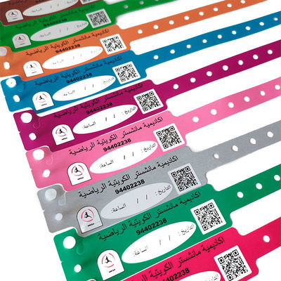 ISO9001 Certified Custom CMYK Digital Printing Waterproof Plastic Wristband for Hotel