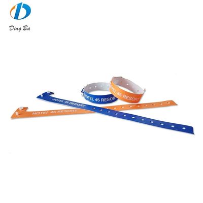 Women's Popular Custom Logo Orange PVC Wristbands for Events Festival Plastic L Shape