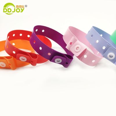 Romantic Style 100 MOQ Vinyl Wristbands for Events Club Music Meeting Party Festival