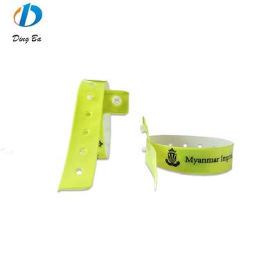 Custom Color Plastic CLASSIC Wristband Reflective L Shape PVC BANGLES for Celebrations