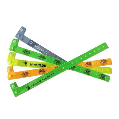 Fluorescent Film PVC Material L Shape Wristband for Events 250*16mm Adjustable Size