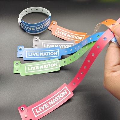 Shanghai PVC Material Vinyl Wristbands For Events Wide Shape and Free Design Included