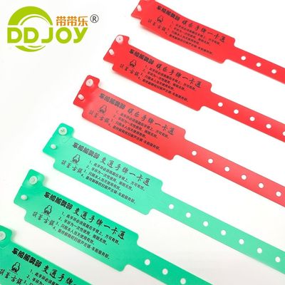PVC Customized Identification Armband for Child Park and Charity Events in Red