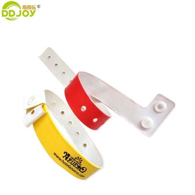 Custom Theme Wristband PVC/Vinyl Material for Next Event or Campaign