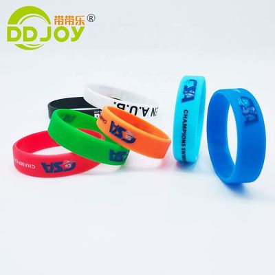 Neon Yellow Custom Logo Glow in Dark Silicone Wristband for in Different Scenarios