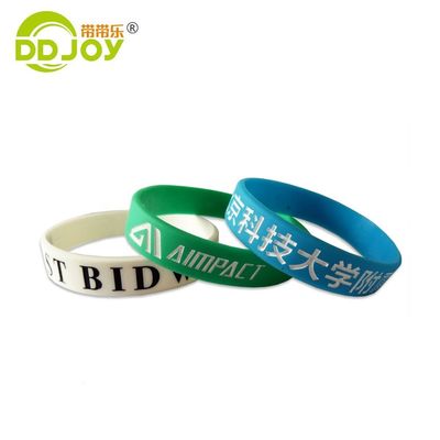 Silicon Material Customized Logo Plastic Wristband for Non-Profit Organizations