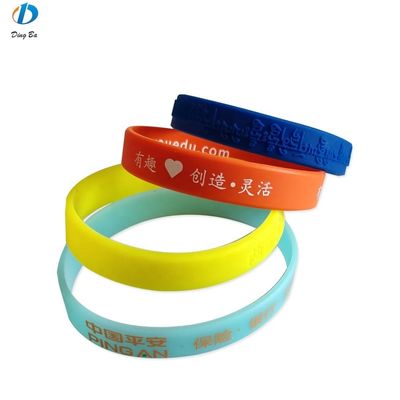 Custom Event Fundraising Silicone Round Wristband Bracelet with ISO9001 Certification