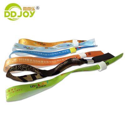 Customized Designs Woven Satin Fabric Bracelet Wristband for Sport Music Festival